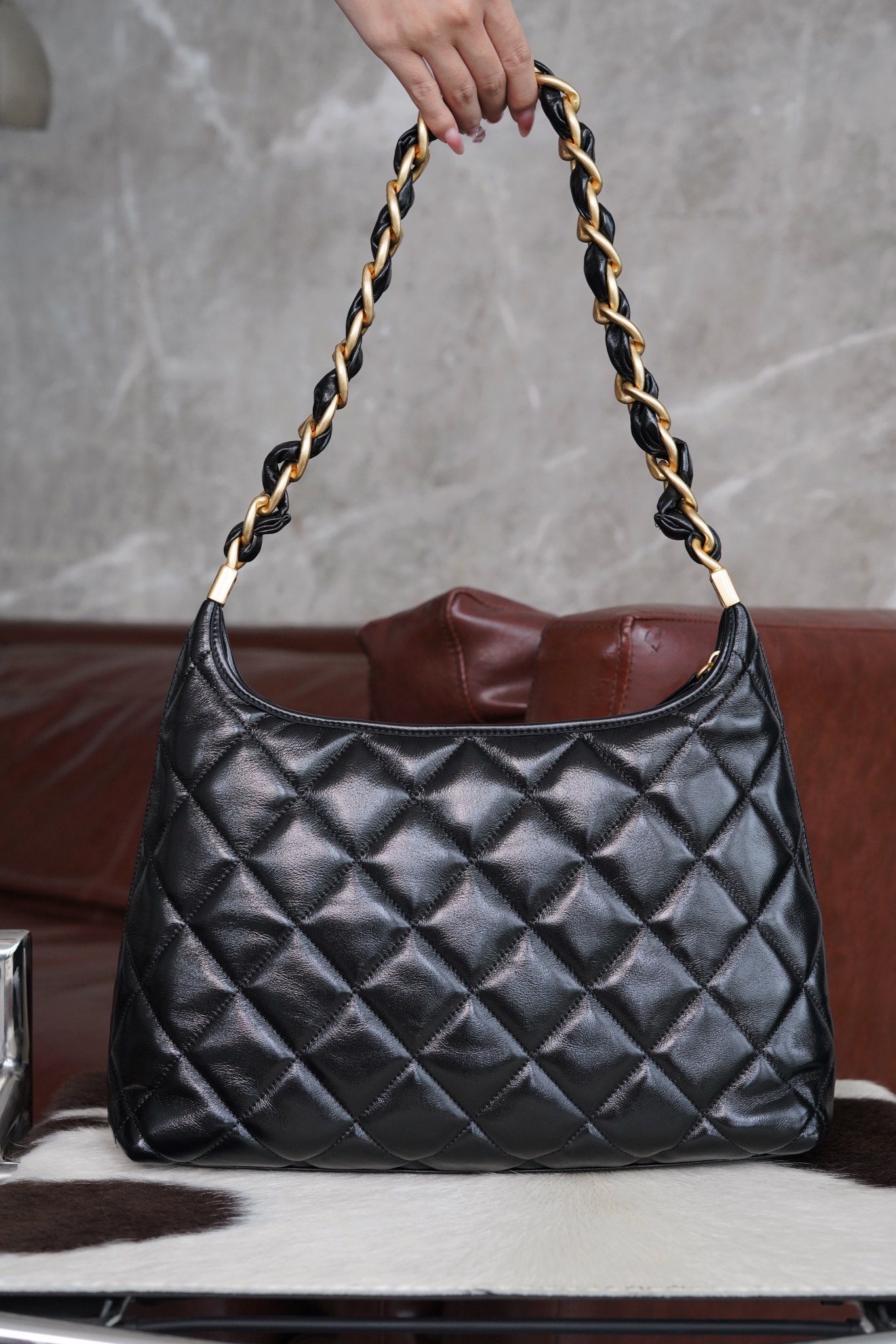 Chanel 24a Hobo黑色 大号 图3
