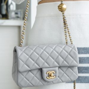 Chanel 王̆̈炸̆̈ CF金属球 大Mini 浅灰色 图6