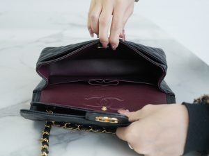￼ 「Classic Flap」经典口盖包 黑牛金 小号 图8