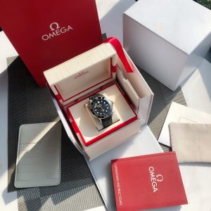欧米茄Ω海马系列潜水表,底盖,吊牌,保卡,三码合一,搭载欧米伽独有的原装8500自动机械机芯,表经42mm,表壳厚度10 图1