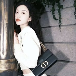 穿搭无压力啊,省心!买黑色绝不会出错 图1
