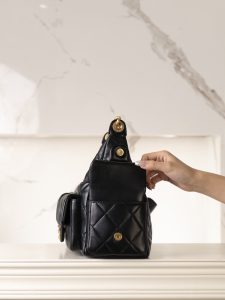 CHAENL 25c 大号嬉皮 hobo bag 黑金 图7