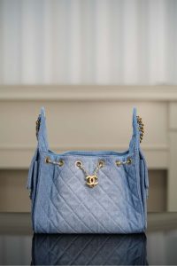 Chanel small hobo bag 牛仔蓝小号 图4