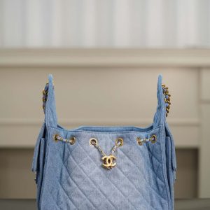 Chanel small hobo bag 牛仔蓝小号 图4