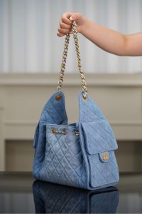 Chanel small hobo bag 牛仔蓝小号 图5
