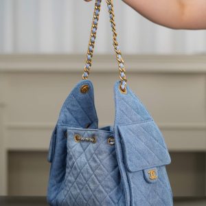 Chanel small hobo bag 牛仔蓝小号 图5