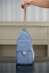 Chanel small hobo bag 牛仔蓝小号 图6