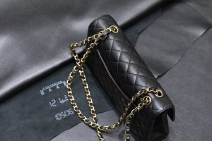 Classic Flap万年经典款Cf中号鱼子酱球纹 图4