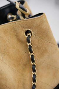 Chanel 25A 高级手工坊 麂皮购物袋 大号 图3