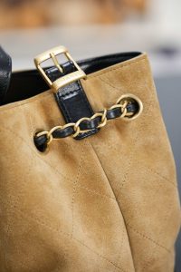 Chanel 25A 高级手工坊 麂皮购物袋 大号 图9