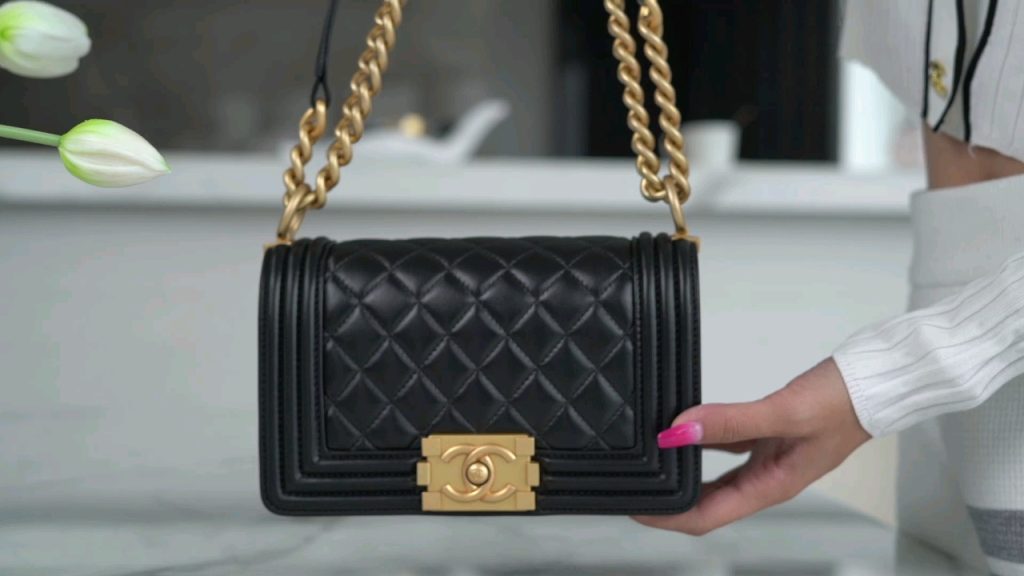 Chanel Leboy 小羊皮黑金 小号 图1
