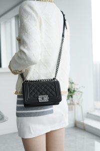 Chanel Leboy 大球纹 黑银小号 图7
