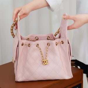Chanel small hobo 粉色 小号 图5