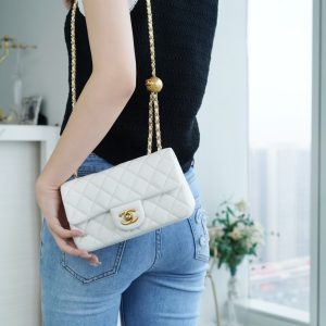 Chanel 金属球 Mini 仙女白 图6