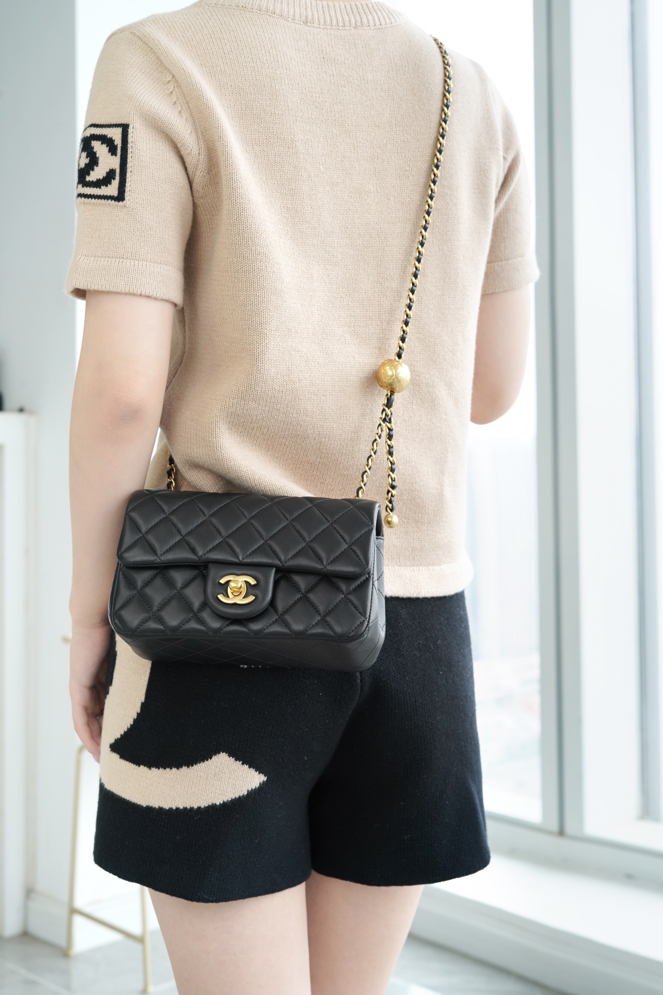 Chanel 23C大mini金属球 黑色 图4