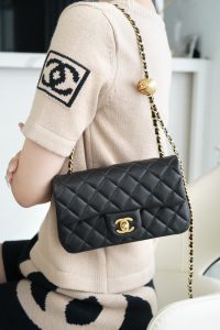 Chanel 23C大mini金属球 黑色 图9