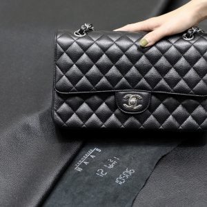原厂皮 Classic Flap万年经典款Cf中号鱼子酱球纹 图1