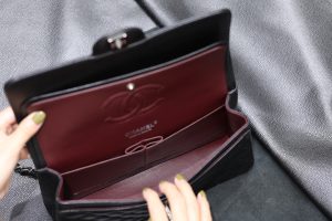 原厂皮 Classic Flap万年经典款Cf中号鱼子酱球纹 图9