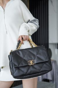 CHANEL BAG 经典黑 中号 图6