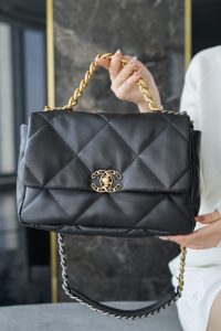 CHANEL BAG 经典黑 中号 图8