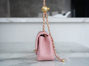 Chanel 金属球 Mini粉色 图3