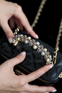 原厂皮 24P 珍珠手柄长盒子现货啦 图3