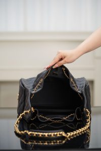 Chanel hobo bag 抽绳水桶包 黑金鱼子酱 中号 图8