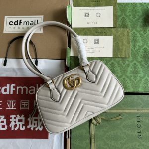 【配全套原厂绿盒包装】!!【新品】GG MARMONT小号手提包。GG Marmont系列以新的形状和尺寸突出了标志性的 图1