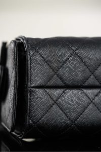 Chanel 26C系列 25bag mini鱼子酱 黑金 图2
