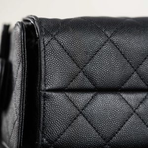 Chanel 26C系列 25bag mini鱼子酱 黑金 图2