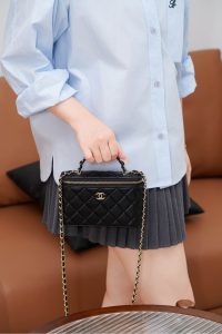 chanel 25P 新款编织手柄 盒子包 图7