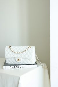 原厂皮 Classic Flap系列中号25cm 图2