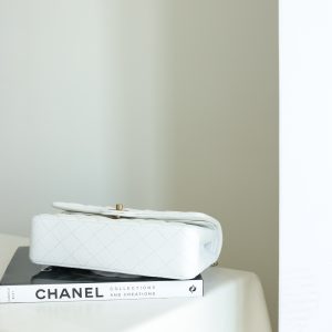 原厂皮 Classic Flap系列中号25cm 图5