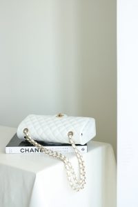 原厂皮 Classic Flap系列中号25cm 图6