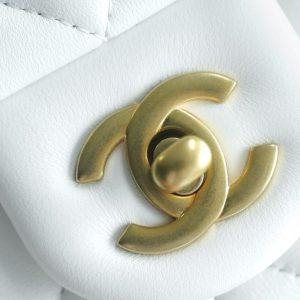 Chanel 金属球 Mini 仙女白 图9