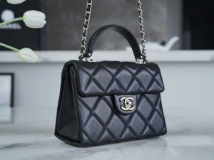 CHANEL 24p 手柄kelly盒子 黑色小号 图7