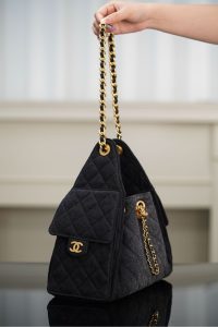 Chanel small hobo bag 黑色牛仔小号 图3