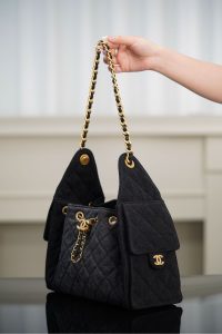 Chanel small hobo bag 黑色牛仔小号 图4