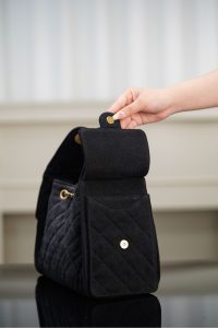 Chanel small hobo bag 黑色牛仔小号 图7
