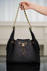 Chanel small hobo bag 黑色牛仔小号 图10