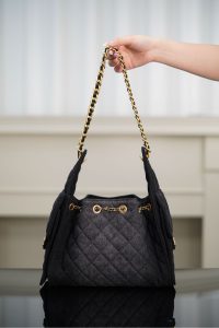 Chanel small hobo bag 黑色牛仔小号 图11