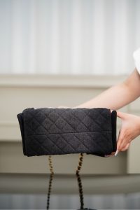 Chanel small hobo bag 黑色牛仔小号 图12