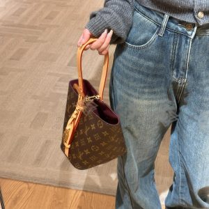 LV新款 all in bb,好几种背法,超喜欢,新年入新包,哦耶 图1