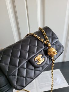 23k新版金球 羊皮金属球mini CF方胖子金珠可调节斜挎单肩包 1787 尺寸: 20cm 图4