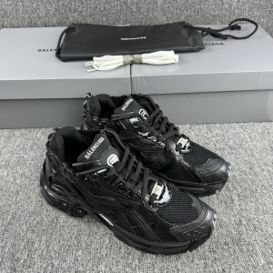 上新 BL巴黎世家 Runner 网布 时尚 防滑耐磨 低帮 运动休闲鞋 黑色 图1