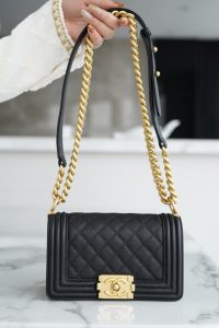 Chanel leboy 大球纹黑金小号 图1