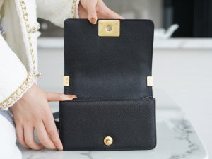 Chanel leboy 大球纹黑金小号 图8