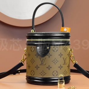 【M43986特级MB原厂皮】 图1
