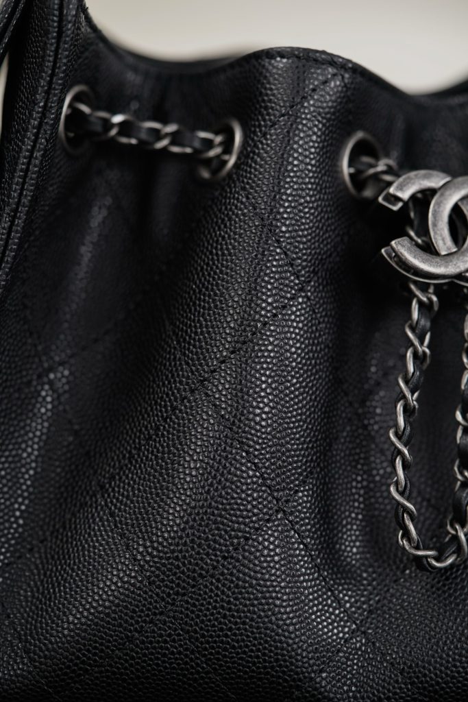 Chanel 26C系列 25bag mini鱼子酱 黑球银 图1