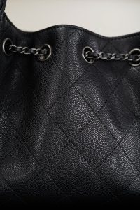 Chanel 26C系列 25bag mini鱼子酱 黑球银 图2